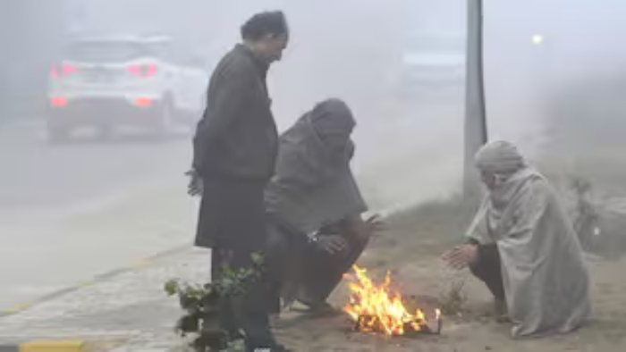 Maharashtra Weather Today : राज्यातून थंडी गायब