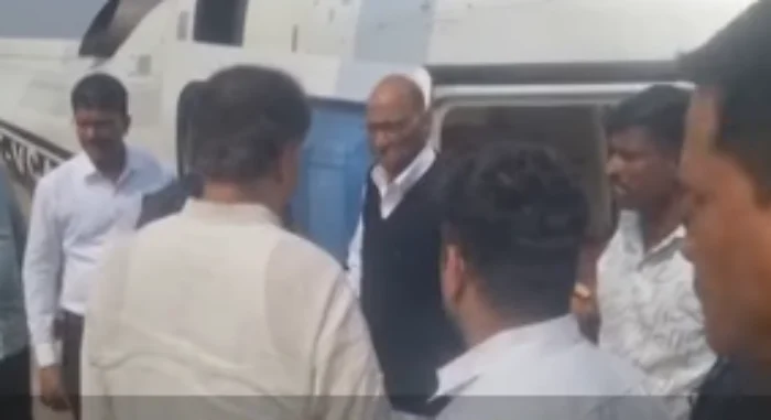 Ajit Pawar : शरद पवारांनी बारामती गाठत घेतली अपघाताची माहिती; हॅलिकाॅप्टरमधून उतरताच…