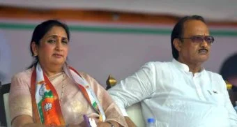 Ajit Pawar : सुनेत्रा पवार उपमुख्यमंत्री होणार? अजितदादांच्या निधनानंतर राष्ट्रवादी नेत्याची मोठी मागणी