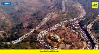 Pune-Mumbai Expressway : पुणे-मुंबई हायवेवर थरार! गॅस गळतीमुळे २५ किमी वाहनांच्या रांगा; २४ तास उलटले तरी रस्ता ठप्पच