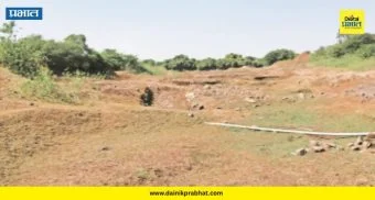 Indapur News : कळसमध्ये पाझर तलाव कोरडाठाक! विहिरींनी तळ गाठला; आता खडकवासला कालवाच शेवटचा आधार?