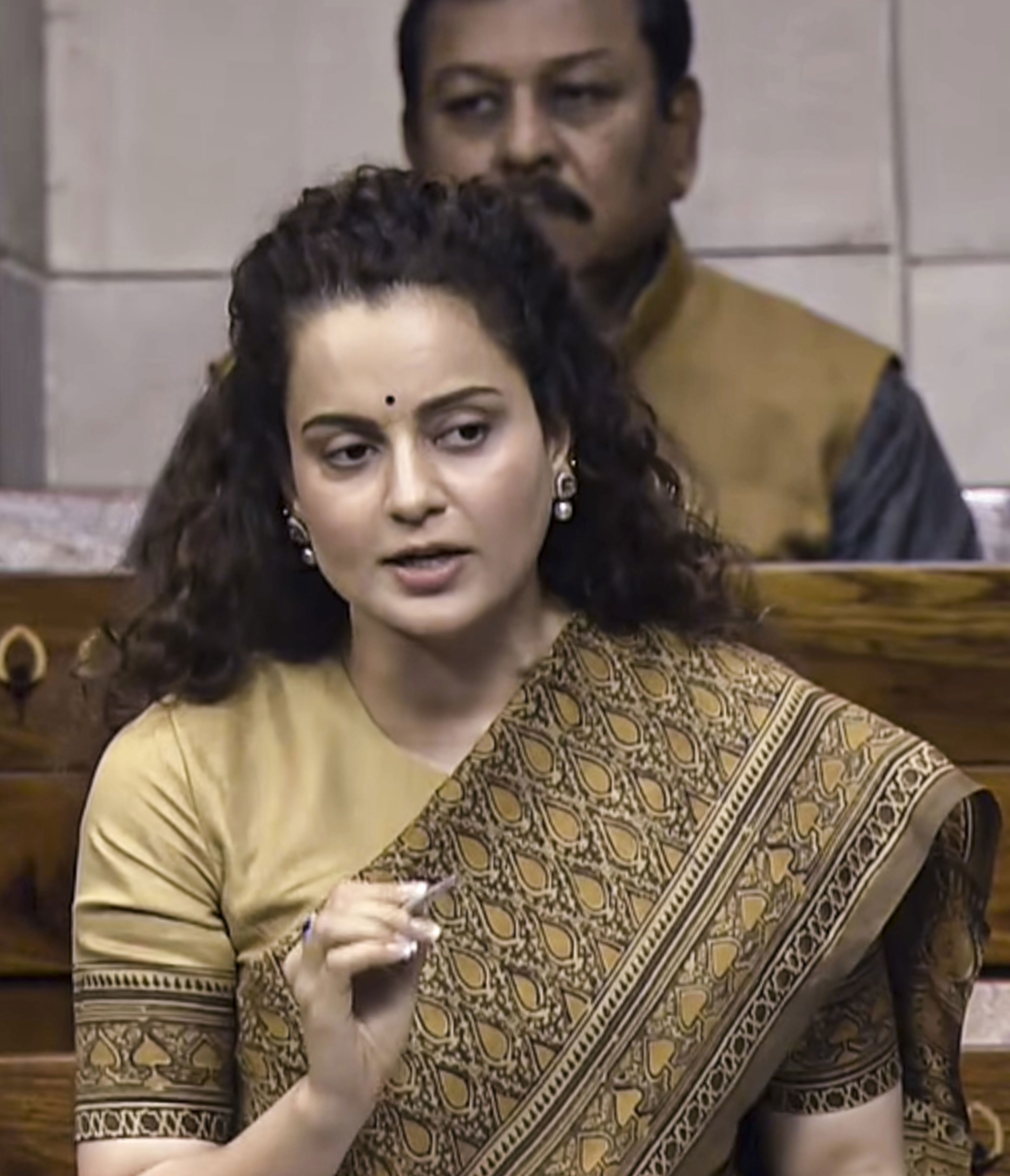 Kangana Ranaut Slams Congress
