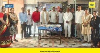 Newasa News : भालगाव शाळेत ग्रंथदिंडी काढत कुसुमाग्रज बाल व शिक्षक वाचनालय कक्षाचे उद्घाटन संपन्न