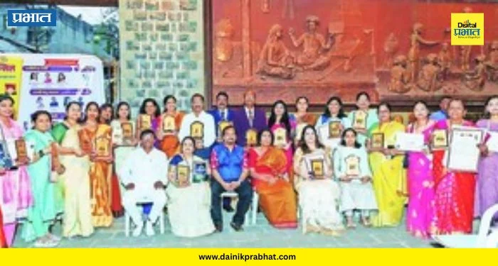 Pune News : सावित्रीबाईंच्या विचारांचा जागर! विभावरी देशपांडे, किशोरी पेडणेकरांना ‘सावित्रीच्या लेकी’ पुरस्कार प्रदान