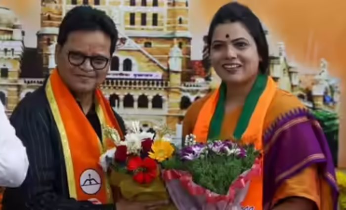 Ritu Tawde And Sanjay Ghadi