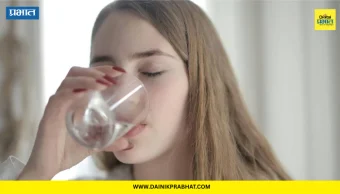 Warm Water: “गरम पाणी पिऊन पोट कमी होते का? तज्ज्ञांनी सांगितलं खरं सत्य!”