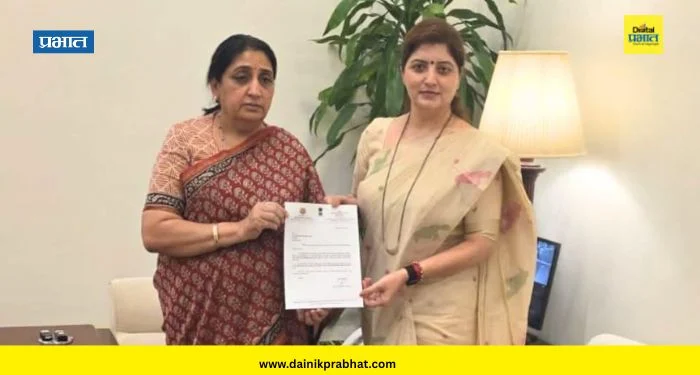 Rupali Chakankar : रुपाली चाकणकरांना राजीनामा देण्यास भाग पाडण्यात ‘या’ 3 महिला नेत्यांचा मोठा वाटा