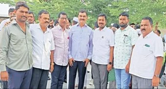 Pune District : गावठाण विस्तारासाठी जागा द्या; सरपंच रोहित मोहोळकर यांची कृषीमंत्री दत्तात्रय भरणे यांच्याकडे मागणी