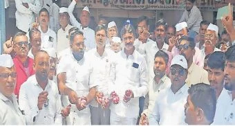 Pune District : मंचर बाजारात कांद्याचे लिलाव बंद
