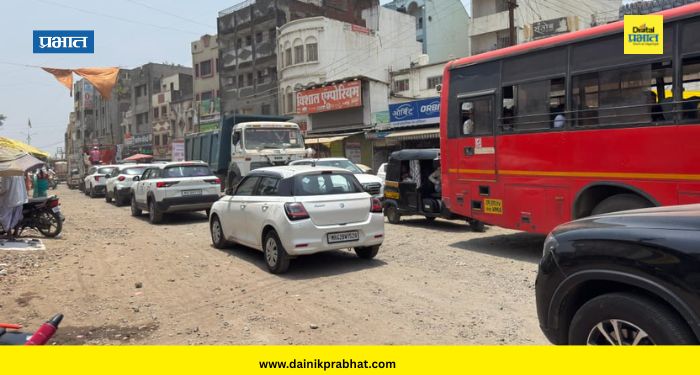 Jamkhed News : जामखेडमध्ये ट्रॅफिकचा 'महाजाम'; दोनच पोलिसांवर शहराचा डोलारा, नागरिकांडून आंदोलनाचा इशारा