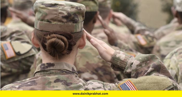 US female soldiers: