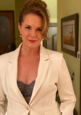 Elizabeth Perkins