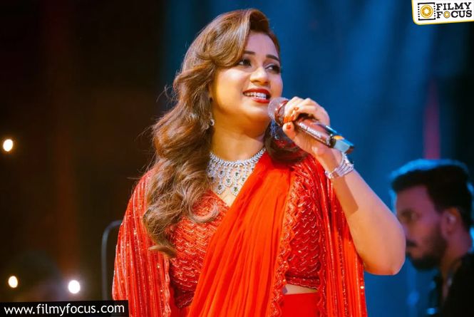 Why Shreya Ghoshal Refused A Popular Item Song