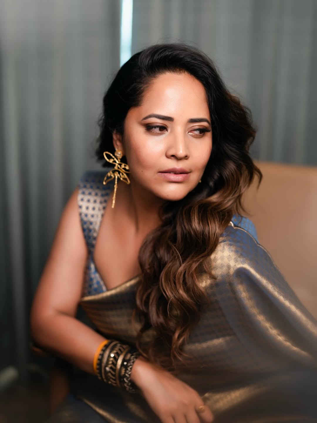 Anasuya Bharadwaj | చీరకట్టులో అనసూయ అందాలు అదరహో - Image 3