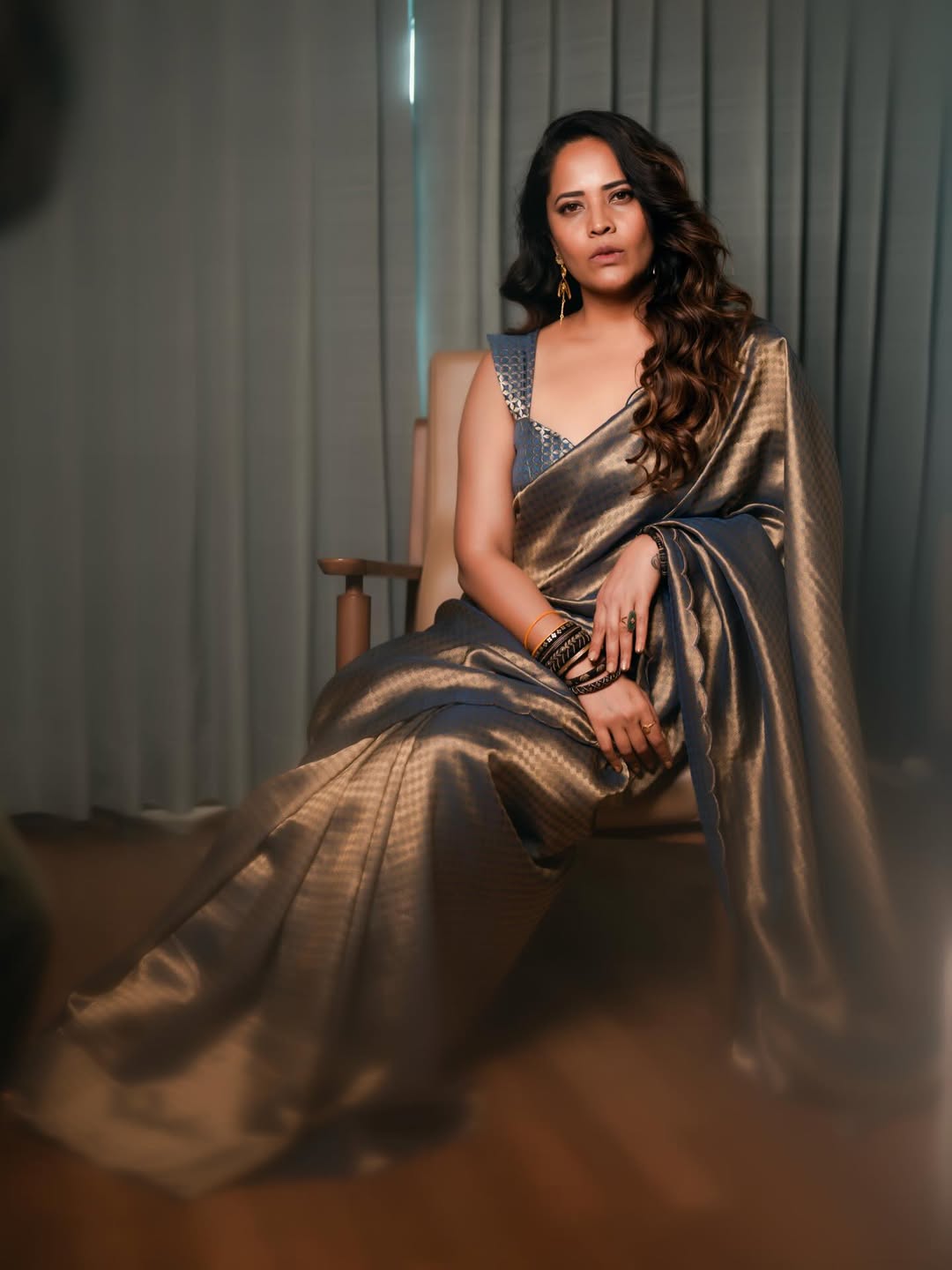 Anasuya Bharadwaj | చీరకట్టులో అనసూయ అందాలు అదరహో - Image 6