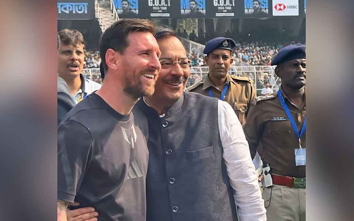 Minister Aroop Biswas | కోల్‌క‌తా మెస్సి ఈవెంట్ దెబ్బ‌కు.. క్రీడాశాఖ మంత్రి రాజీనామా..