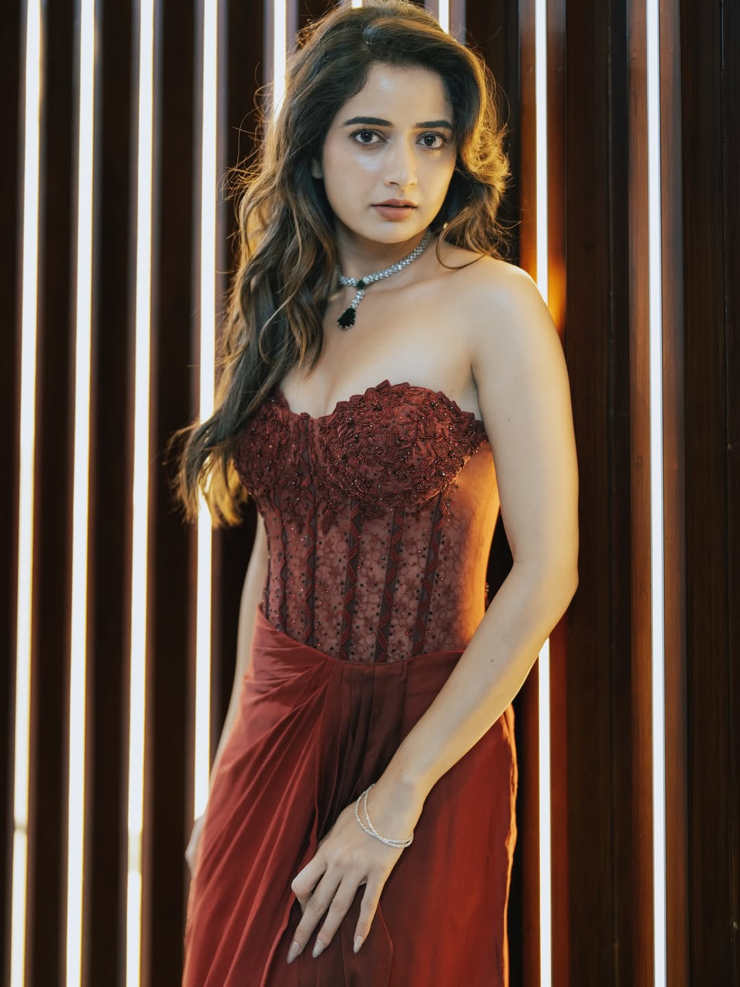 ఆషికా రంగనాథ్ తెలుగు తెరపై కనిపించి రెండేళ్లు దాటిపోయింది.