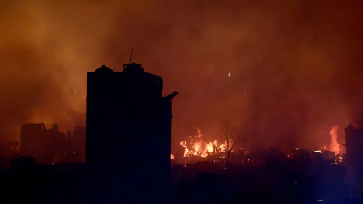 Bangladesh Violence | బంగ్లాదేశ్‌లో మరో దారుణం.. బీఎన్‌పీ నేత ఇంటికి తాళం వేసి నిప్పు.. మంటల్లో చిన్నారి సజీవ దహనం