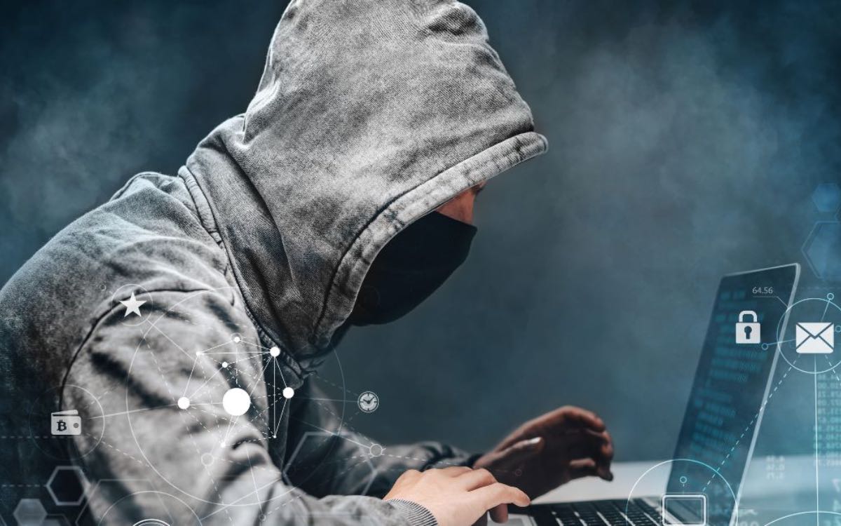 Fake Traffic Challans | ఫేక్ ట్రాఫిక్ చ‌లాన్ల‌తో జాగ్ర‌త్త‌.. ల‌క్ష‌లు పోగొట్టుకుంటున్న బాధితులు..