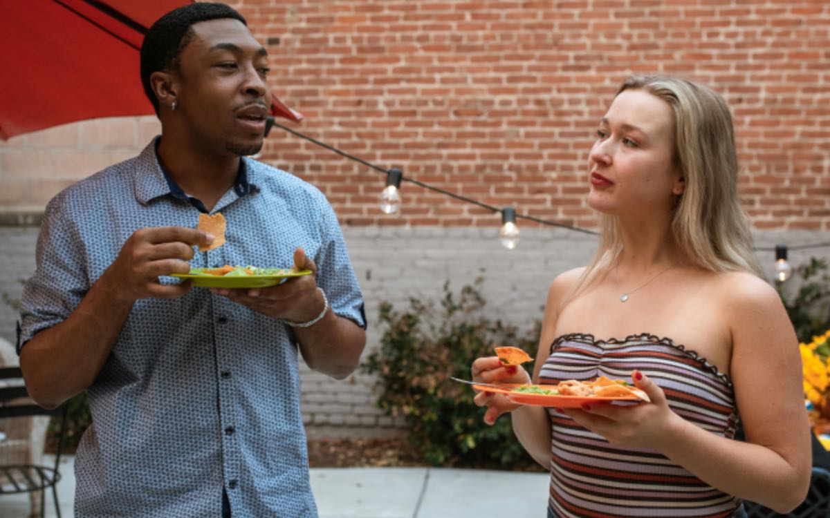 Eating | ఆహారాన్ని క‌చ్చితంగా కూర్చునే తినాలి.. నిల‌బ‌డి తిన‌కూడ‌దు.. ఎందుకంటే..?