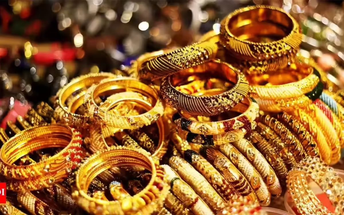 Gold Rates In 2026 | 2026లో బంగారం ధ‌ర‌లు ఎలా ఉండ‌బోతున్నాయి..? మ‌రింత పెరుగుతాయా..?