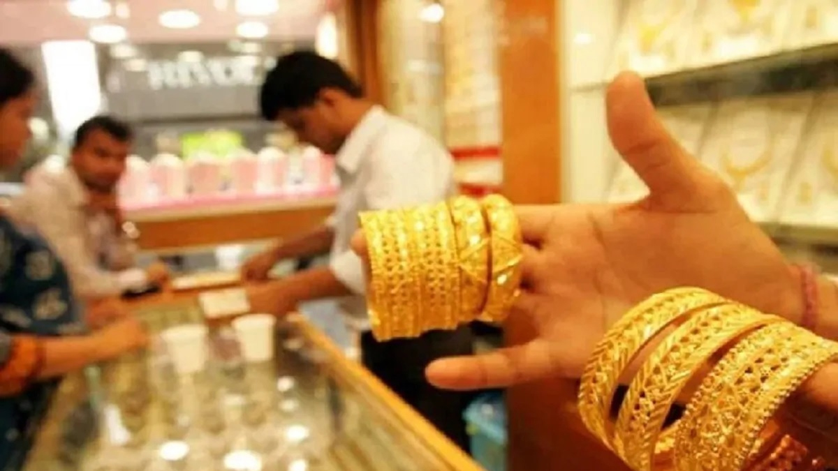 26 Dec 2025 Gold and Silver Rates | కొండెక్కుతున్న బంగారం ధరలు.. ఇంకా లేట్ చేస్తే గ్రాము బంగారం కూడా కొనలేరు