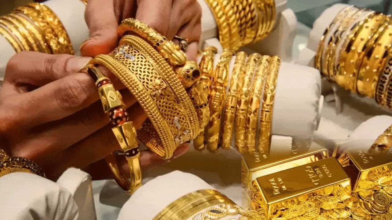 Gold Rates | భగ్గుమంటున్న బంగారం ధ‌ర‌లు.. హైద‌రాబాద్‌లో తులం ఎంతంటే..?