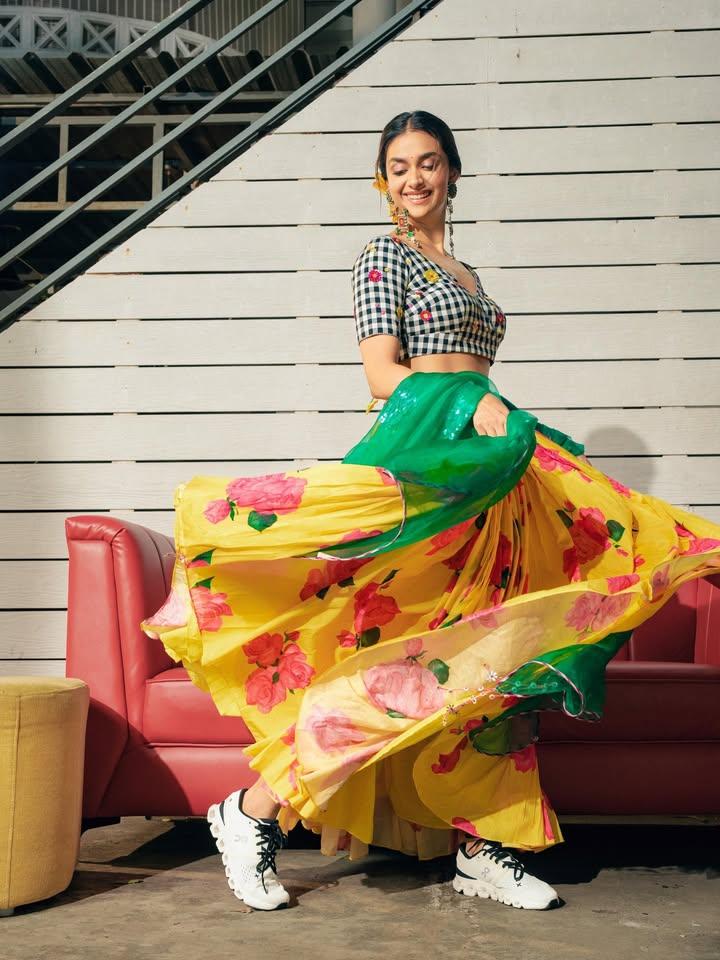 Keerthy Suresh | పెళ్లైనా కీర్తి సురేష్ స్పీడు తగ్గలేదు – ఐదు సినిమాలతో బిజీ - Image 4