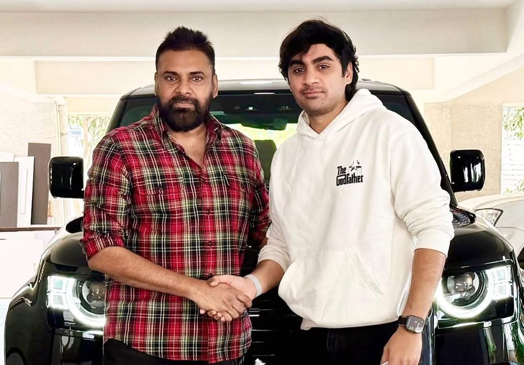 Pawan Kalyan | ఓజీ డైరెక్ట‌ర్‌కు కాస్ట్‌లీ కారు గిఫ్ట్‌గా ఇచ్చిన ప‌వ‌న్ క‌ళ్యాణ్‌