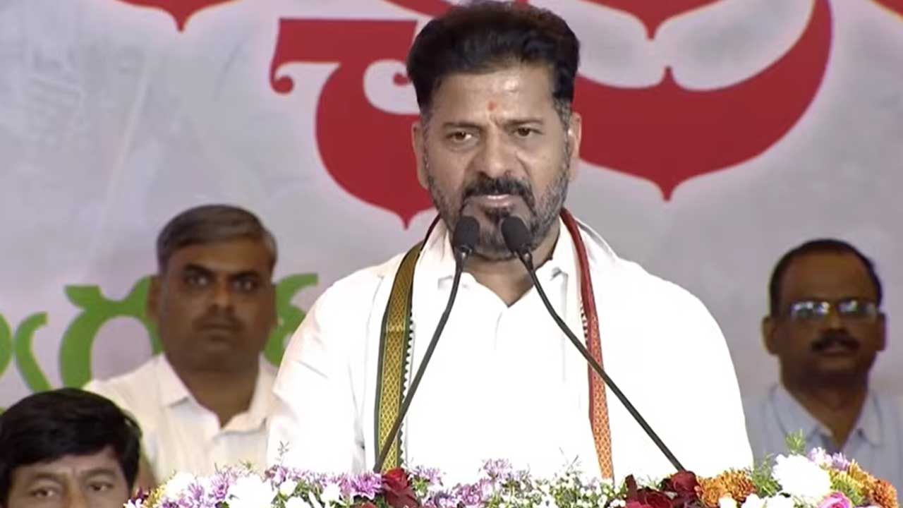Revanth Reddy | గ్రామ పంచాయ‌తీల‌కు ప్ర‌త్యేకంగా రూ. 10 ల‌క్ష‌లు.. సీఎం రేవంత్ న్యూఇయ‌ర్ కానుక‌