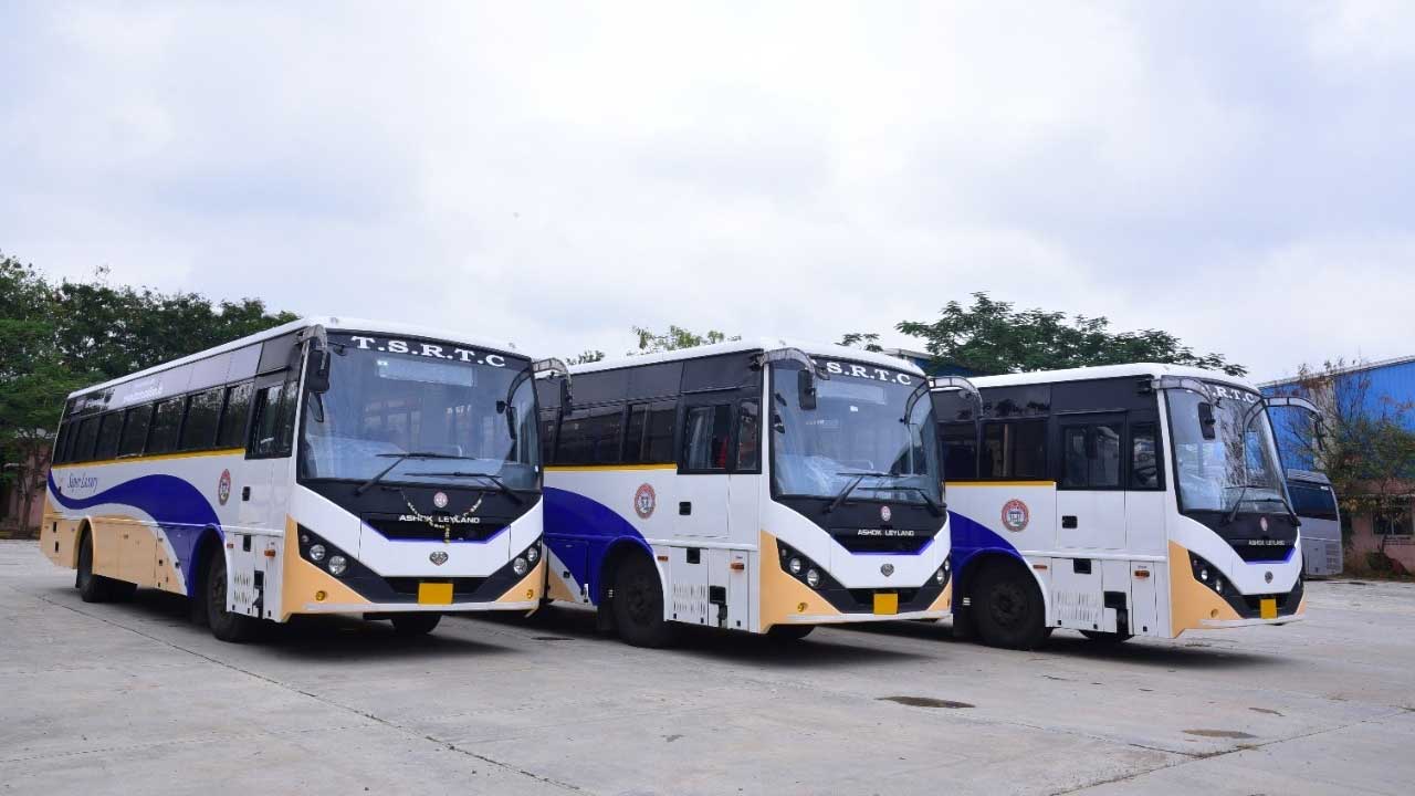 TGSRTC | సంక్రాంతి సందడి షురూ.. ఏపీకి టీజీఎస్ఆర్టీసీ ప్రత్యేక బస్సులు..!