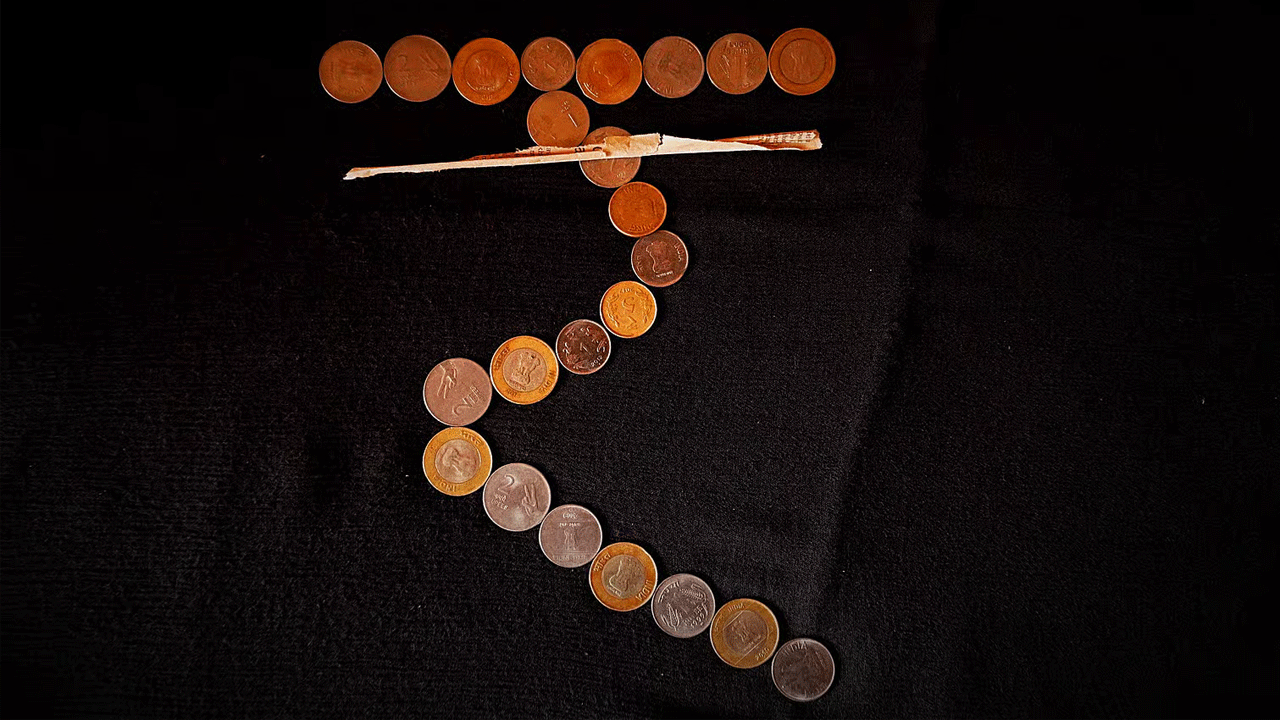 Dollar VS Rupee | అంతర్జాతీయ మార్కెట్లో దారుణంగా రూపాయి పతనం.. కారణం అదేనా?