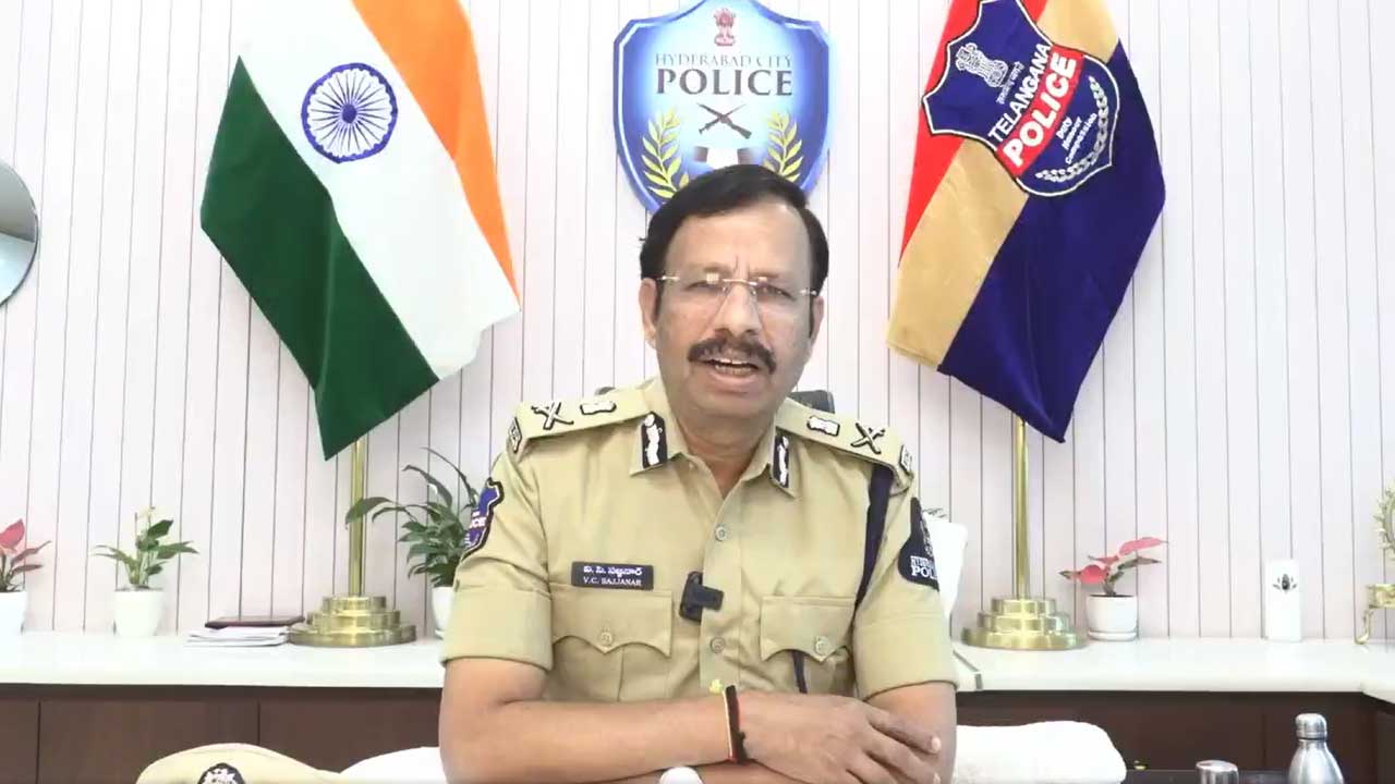 New Year | న్యూఇయ‌ర్ రోజు ఫ్యామిలీతో ఉంటారా.. జైళ్లో ఉంటారా: సీపీ స‌జ్జ‌నార్‌