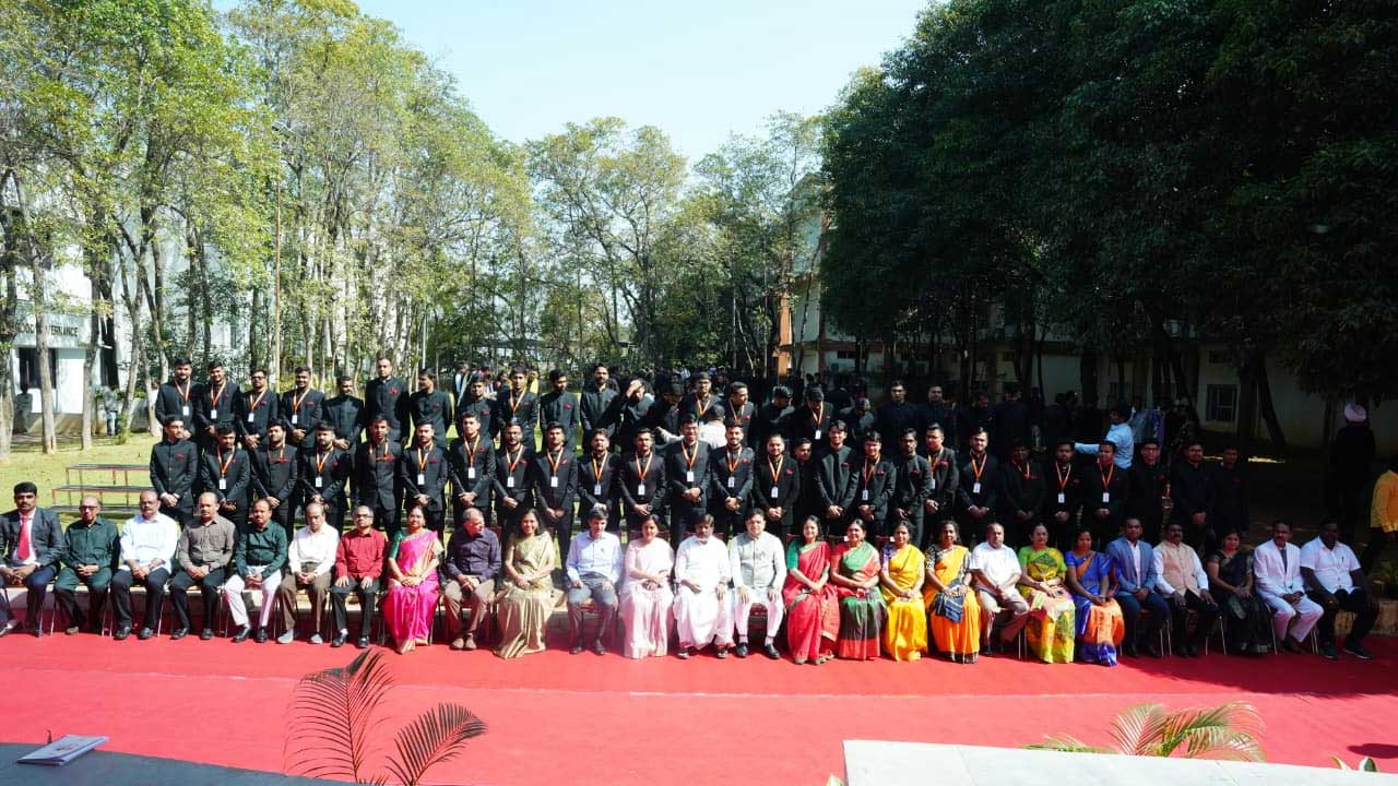 Telangana | ప్ర‌జ‌ల‌తో అధికారులు మ‌మేక‌మ‌వ్వాలి : మంత్రులు భ‌ట్టి విక్ర‌మార్క‌, శ్రీ‌ధ‌ర్‌బాబు