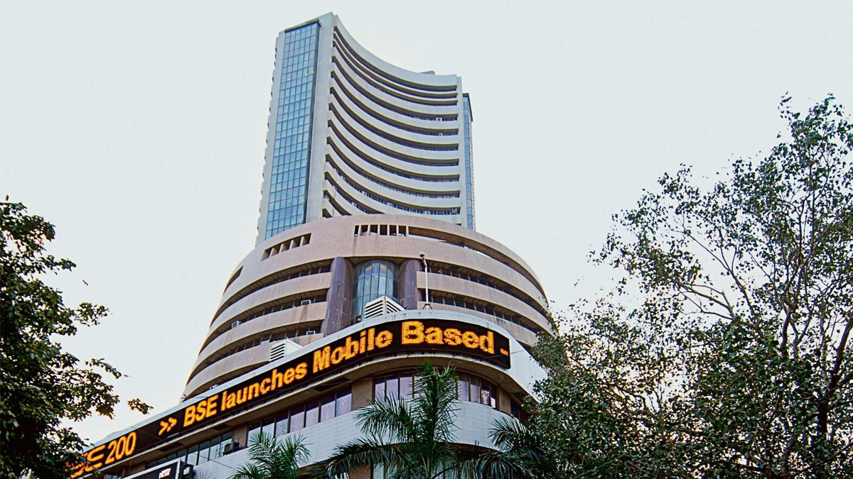 Indian Stock Markets | క్రాష్ అవుతున్న భారత స్టాక్ మార్కెట్లు.. శుక్రవారం గ్యాప్ డౌన్‌తో ఓపెన్