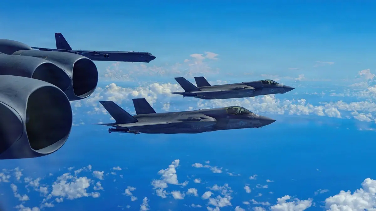 ఐసిస్ స్థావరాలపై అమెరికా వైమానిక దాడులు.. ప్రతీకారం తీర్చుకున్న అగ్రరాజ్యం