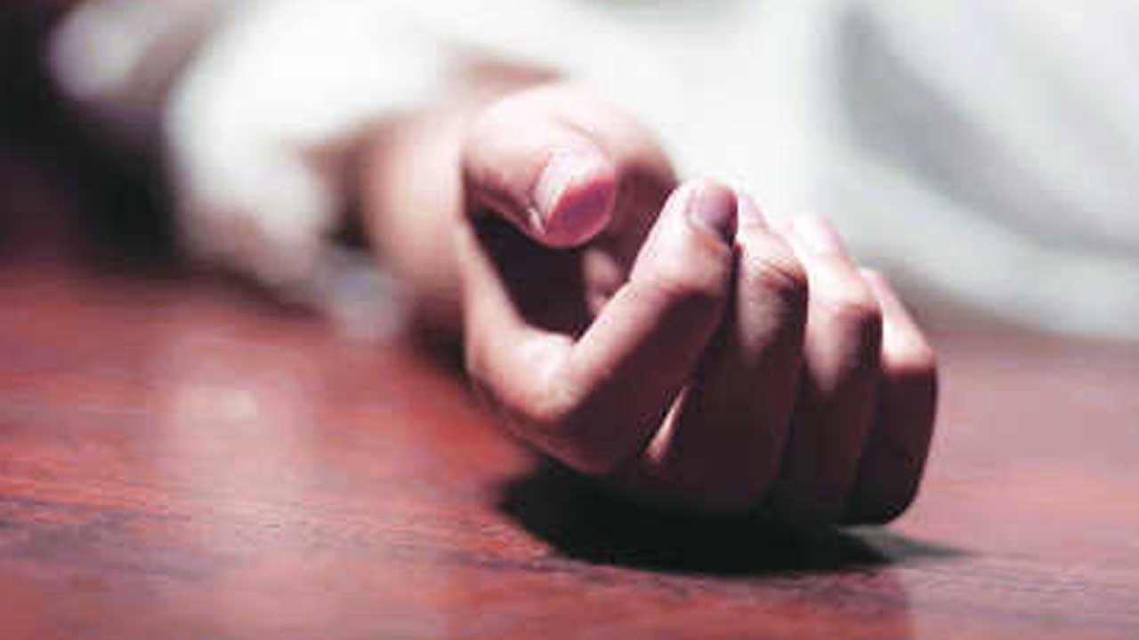 Suicide | హైద‌రాబాద్‌లో విషాదం.. పెళ్లైన నెలకే న‌వ వ‌ధువు ఆత్మ‌హ‌త్య‌