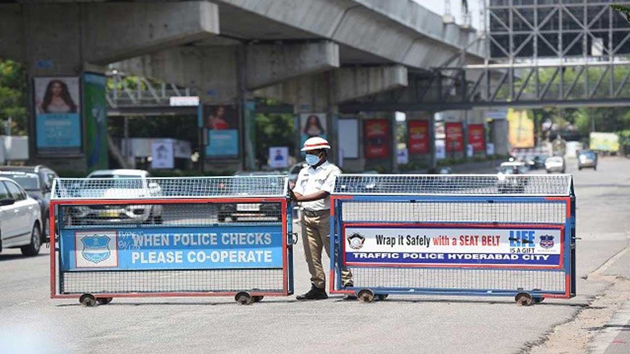 Traffic Restrictions | న్యూ ఇయర్‌ సందర్భంగా హైదరాబాద్‌లో ట్రాఫిక్‌ ఆంక్షలు