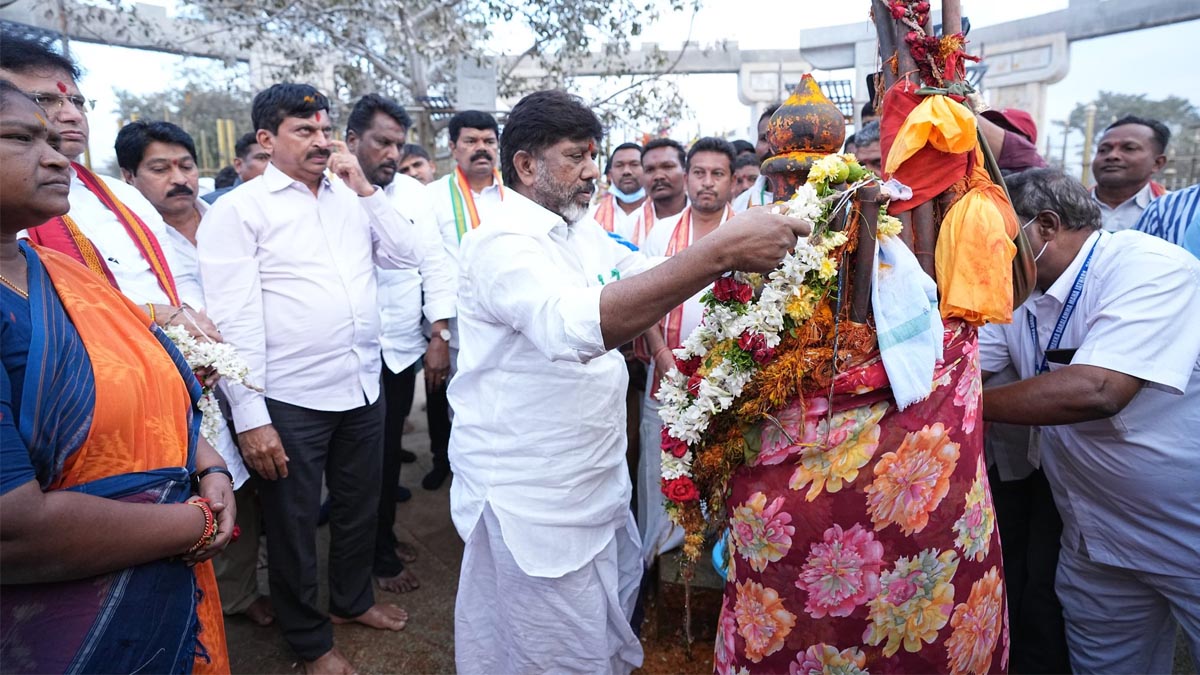 Bhatti Vikramarka | సమ్మక్క సారలమ్మ జాతర.. తెలంగాణ ఆత్మ గౌరవ ప్రతీక : డిప్యూటీ సీఎం భ‌ట్టి విక్ర‌మార్క‌