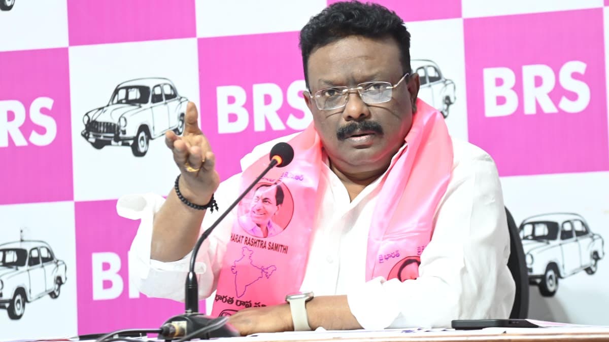 Dasoju Sravan | కంచే చేను మేసిన‌ట్లుగా సీఎం, ప్ర‌భుత్వ పెద్దల వ్య‌వ‌హారం : ఎమ్మెల్సీ దాసోజు