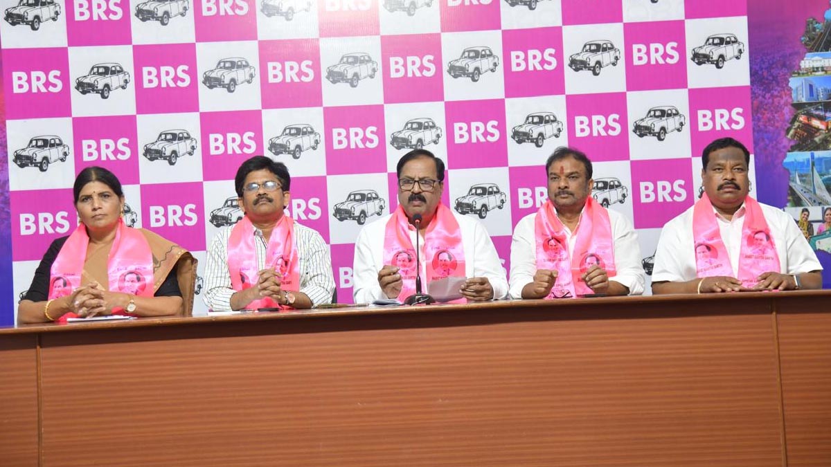 BRS Party | పరిపాలన వికేంద్రీకరణ పేరుతో విధ్వంసం చేసే కుట్ర : బీఆర్ఎస్ నేత దేవీ ప్ర‌సాద్‌