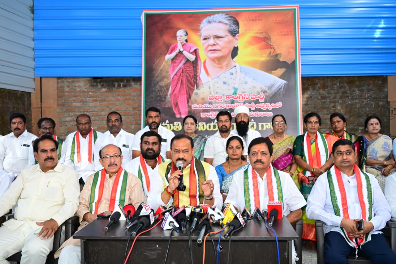 Mahesh Kumar Goud | రెండేళ్ల పాలనలో విధ్వంసం నుంచి వికాసం వైపుకు: మహేశ్కుమార్ గౌడ్