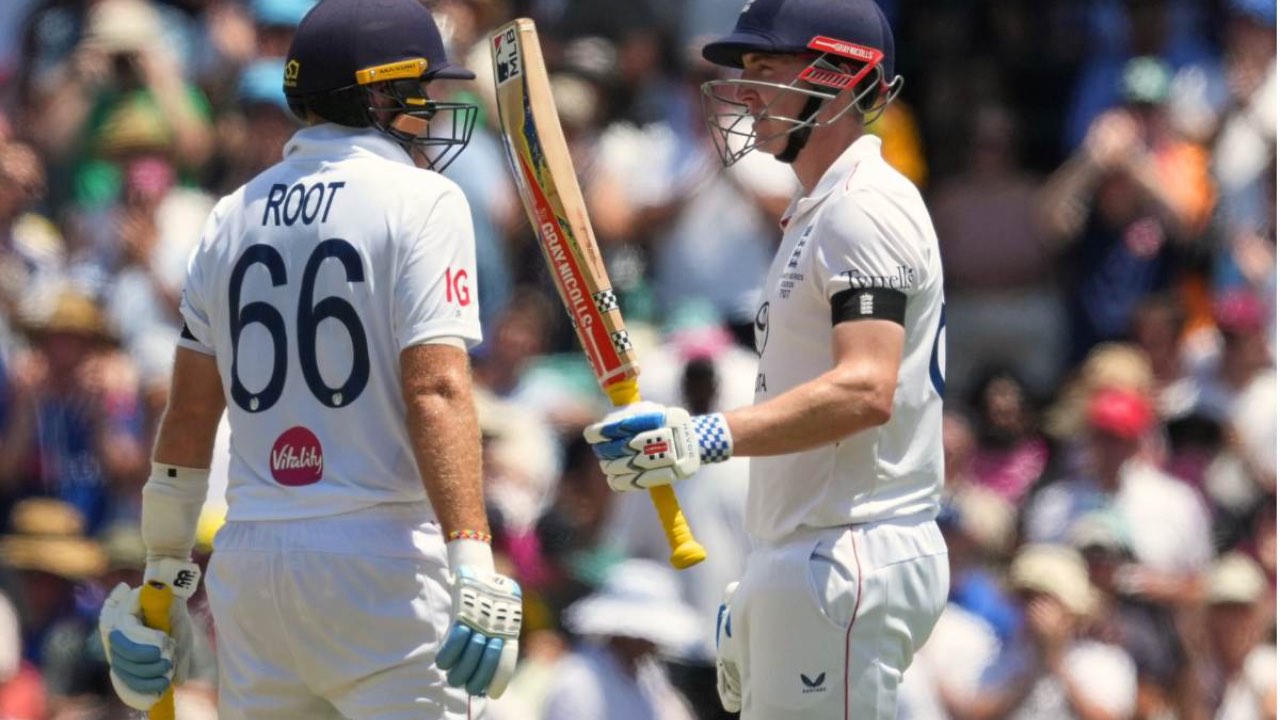 Ashes Series 2025-26 | యాషెస్ సిరీస్ 5వ టెస్టు.. తొలి ఇన్నింగ్స్‌లో ఇంగ్లండ్ 384 ప‌రుగుల‌కు ఆలౌట్‌..