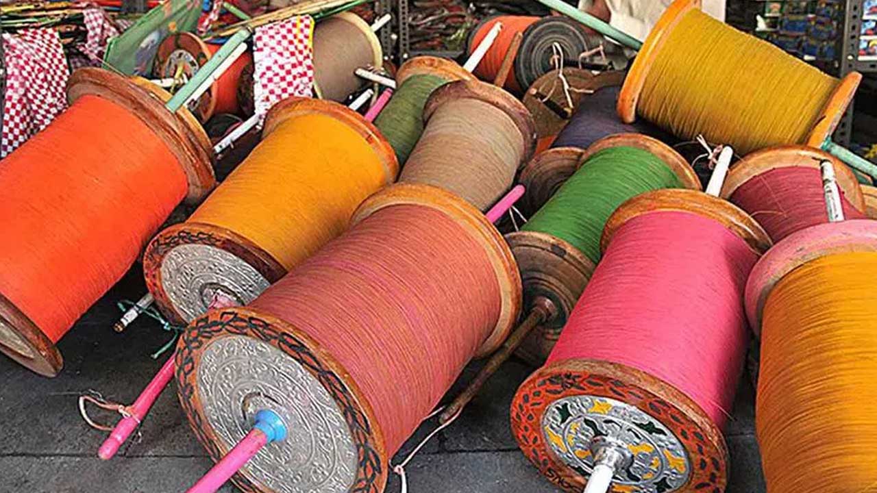 Chinese manja | ధూల్పేట్లో యథేచ్ఛగా చైనా మాంజా అమ్మకాలు