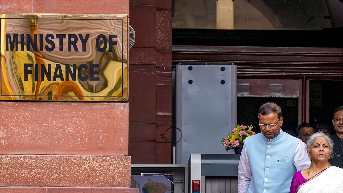 బడ్జెట్ 2026: కేంద్రం భారీ అప్పులు? రూ. 17 లక్షల కోట్ల సమీకరణకు ప్రయత్నాలు