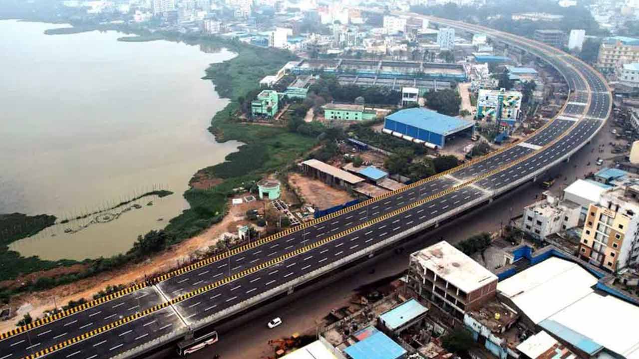 Traffic Restrictions | ఇవాళ రాత్రికి హైద‌రాబాద్‌లో అన్ని ఫ్లై ఓవ‌ర్లు మూసివేత‌..!