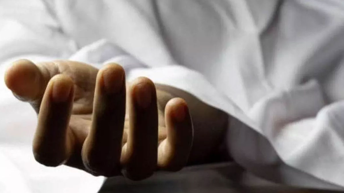 New Year Celebrations | న్యూ ఇయర్ వేడుకల్లో అపశృతి.. ఫుడ్పాయిజన్తో ఒకరి మృతి