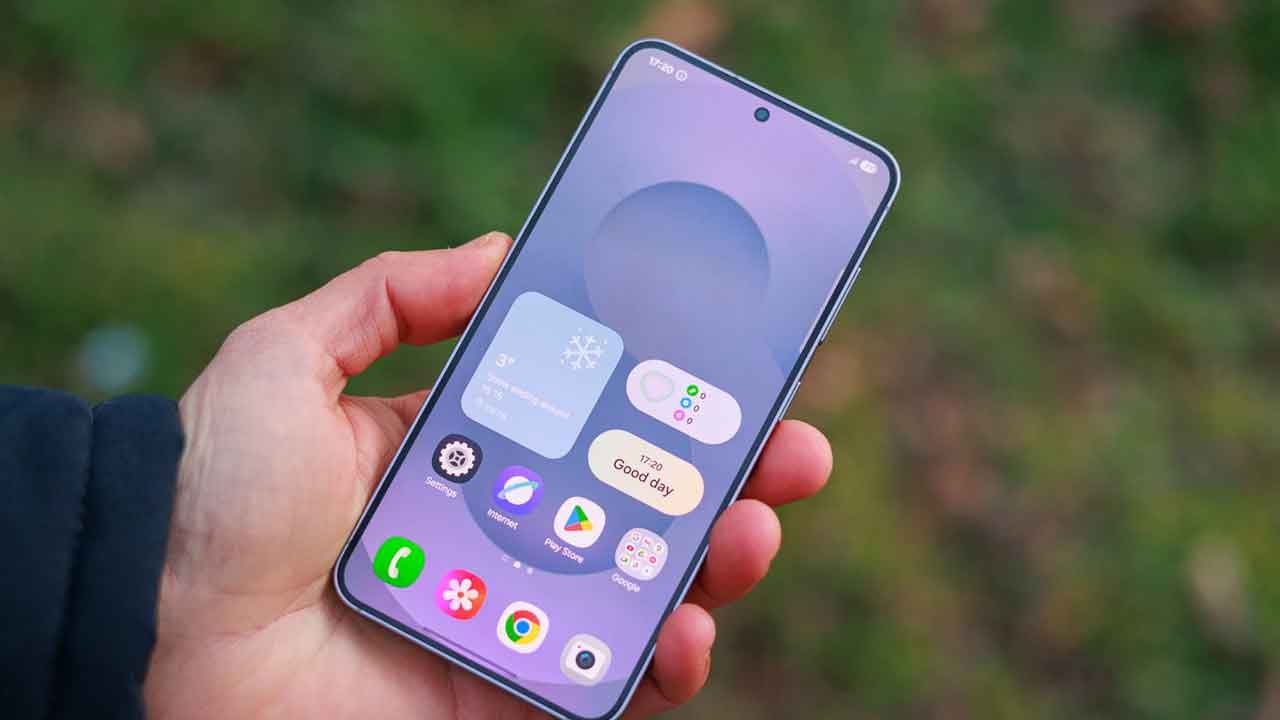 Samsung Galaxy S25 | శాంసంగ్ బంప‌ర్ ఆఫ‌ర్‌.. భారీ త‌గ్గిన ఎస్‌25 స్మార్ట్ ఫోన్ ధ‌ర‌..