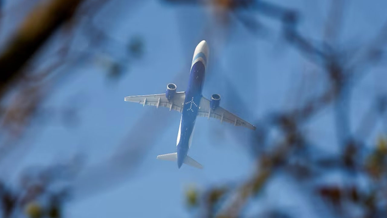 Iran Airspace | గ‌గ‌న‌త‌లం మూసివేత‌కు ముందే.. ఇరాన్ మీదుగా ఢిల్లీ చేరిన ఇండిగో విమానం
