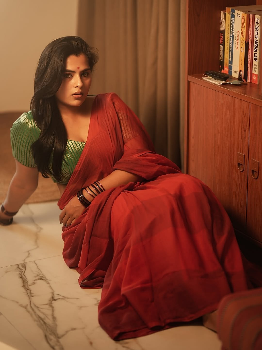 Kavya Kalyanram | చీర‌క‌ట్టులో బ‌ల‌గం హీరోయిన్ హోయ‌లు – ఆఫ‌ర్స్ కోసం వెయిటింగ్‌